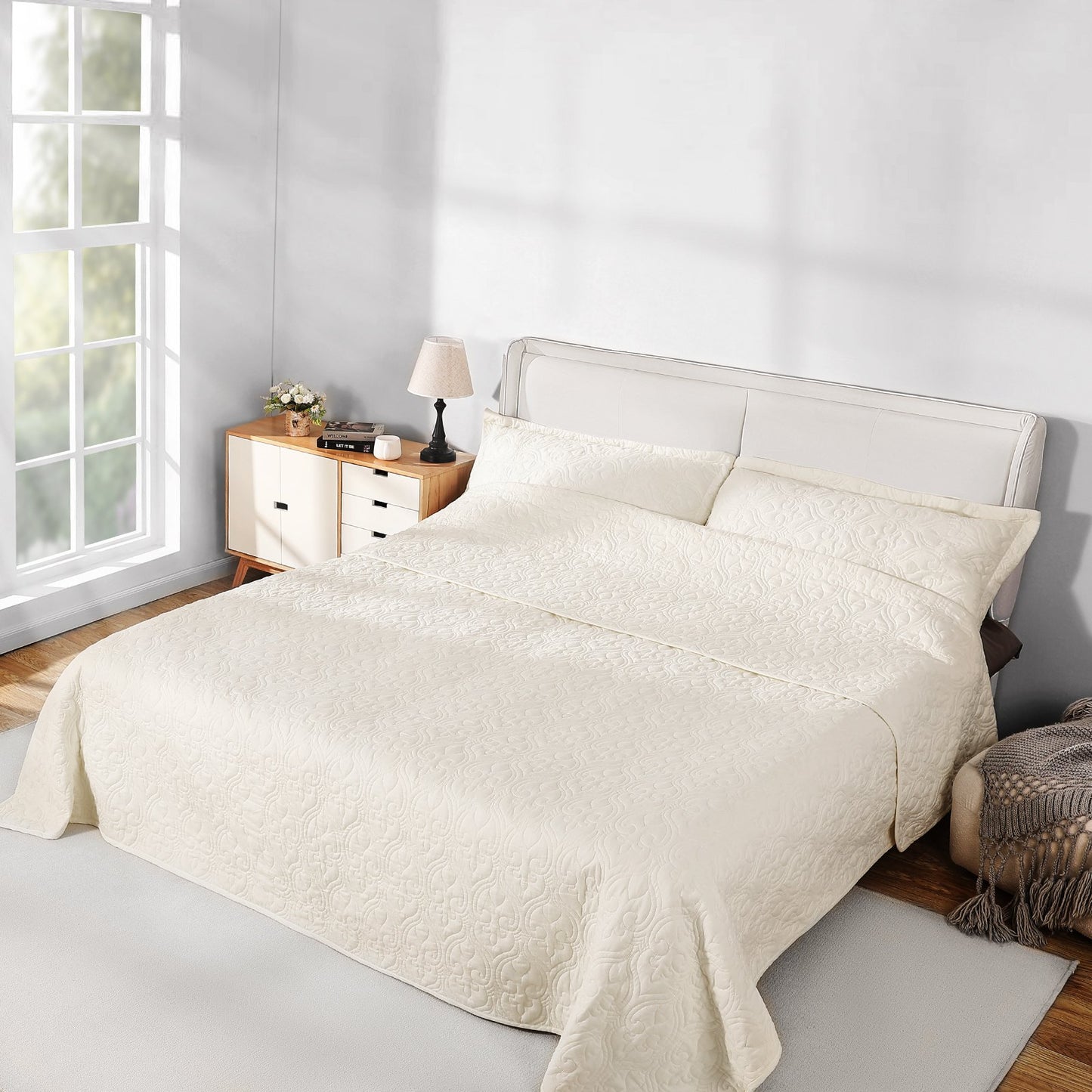 King Quilted Bedspread Set – Luxe Comfort
