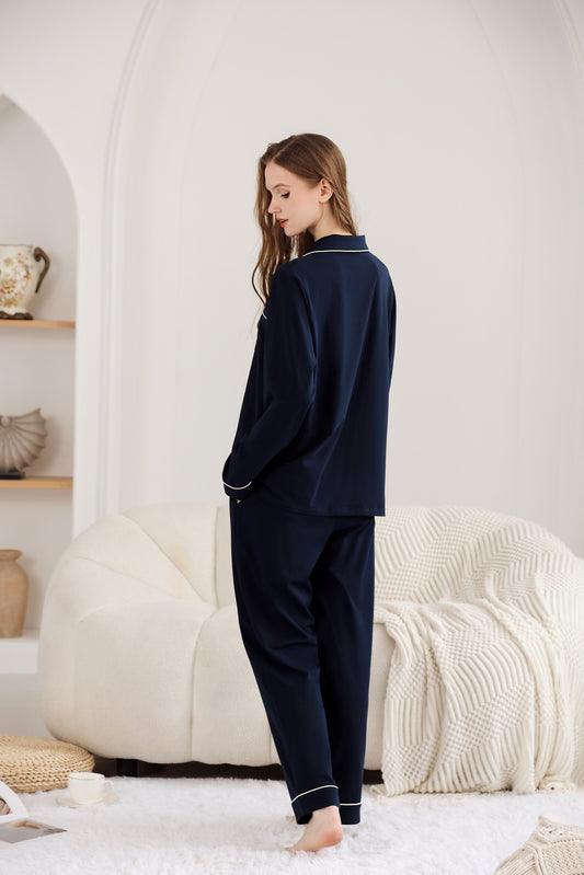 Soft Button-Up Women's Pajamas – Elegant Comfort