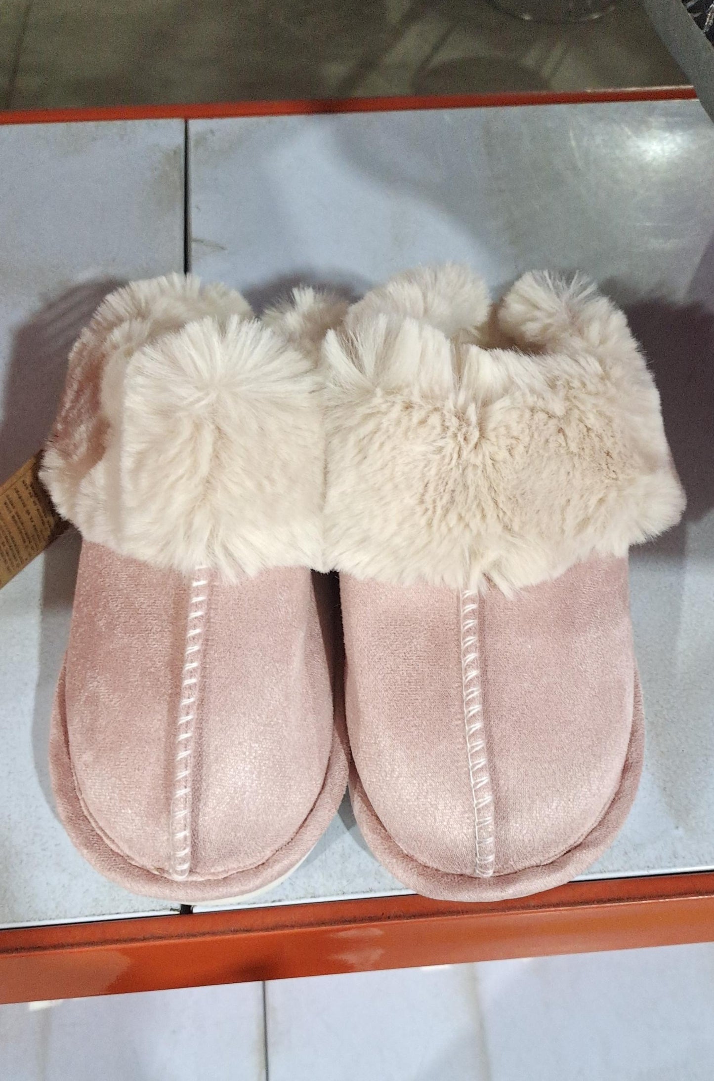 Ultra-Cozy Sherpa Slippers – Warm Winter Comfort